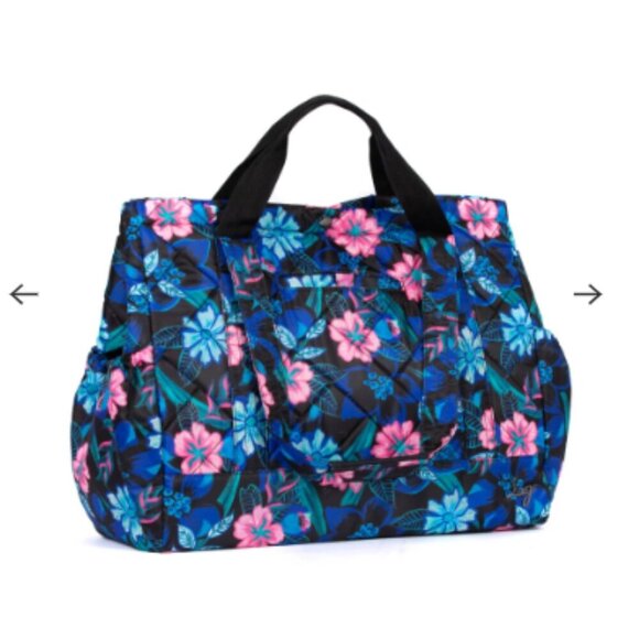 lug Handbags - NWT- LUG- YACHT CARRY-ALL TOTE (original version) - RESORT BLACK